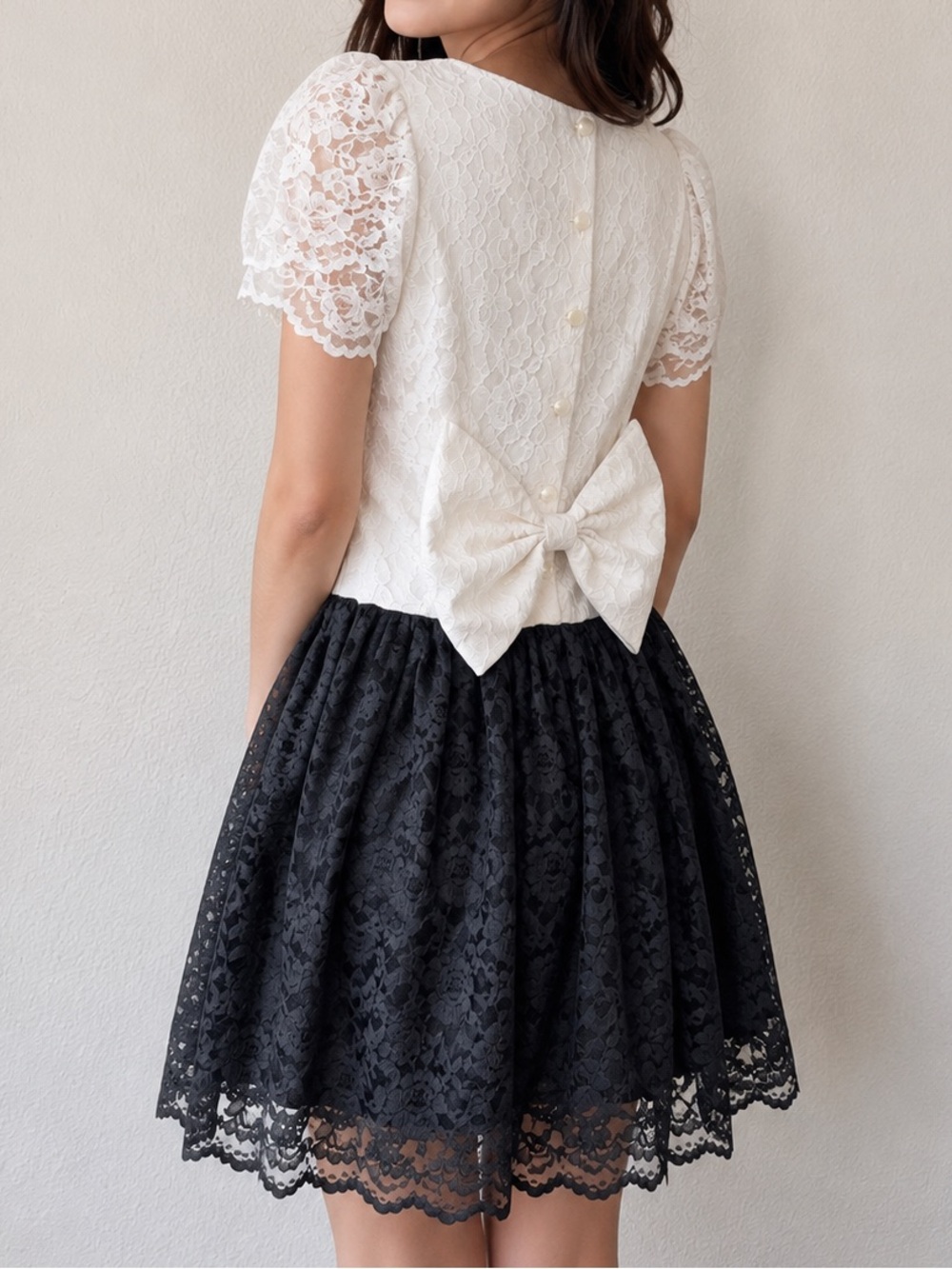Vintage 80s Black & White Lace Drop Waist Back Bow Party Dress Size Small
